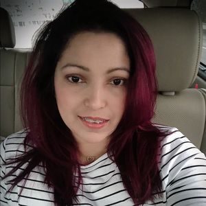 Meet your Posher, Roxana